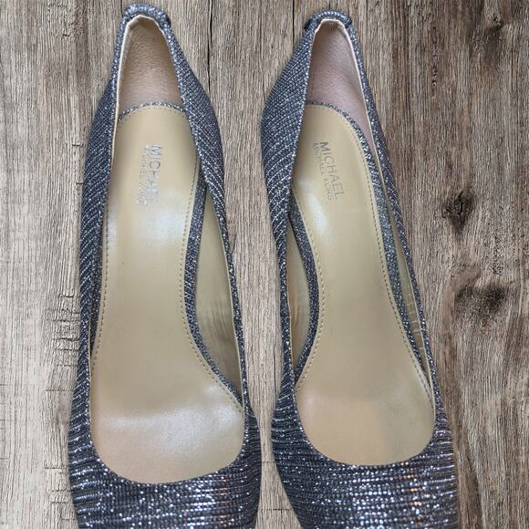 Michael Kors silver sparkly heels. Size 8M.‎ Excellent condition - Picture 7 of 7